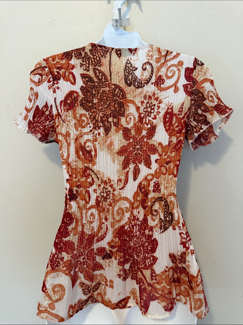 East 5th Rust and White Floral Ruffle Short Sleeve Blouse - Picture 2 of 4